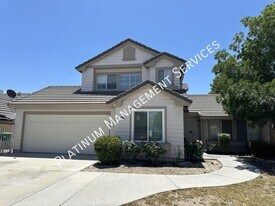 3224 Ave J-2 in Lancaster, CA - Building Photo