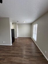 5303 St Georges Green in Austin, TX - Building Photo - Building Photo