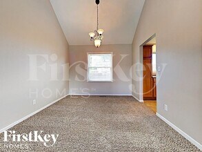764 Weston Dr in Crystal Lake, IL - Building Photo - Building Photo