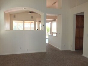 559 Heiler Way in Folsom, CA - Building Photo - Building Photo