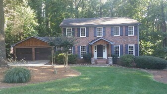 5216 Willow Point Pkwy in Marietta, GA - Building Photo