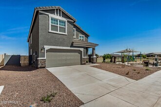 20004 W Badgett Ln in Litchfield Park, AZ - Building Photo - Building Photo