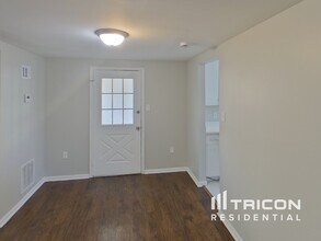 3029 S Grove in Upper Marlboro, MD - Foto de edificio - Building Photo