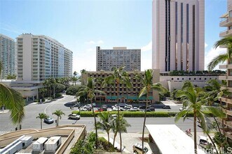 1720 Ala Moana Blvd in Honolulu, HI - Building Photo - Building Photo