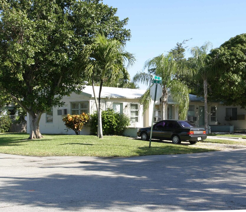 107 NE 7th St in Fort Lauderdale, FL - Foto de edificio