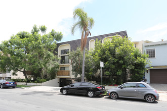 10810 Massachusetts Ave in Los Angeles, CA - Building Photo - Primary Photo