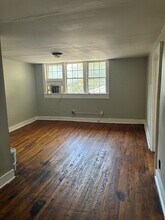 541 Greenwood Ave, Unit Unit B in Clarksville, TN - Building Photo - Building Photo