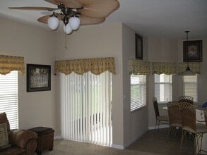 2706 Patrician Cir in Kissimmee, FL - Building Photo - Building Photo
