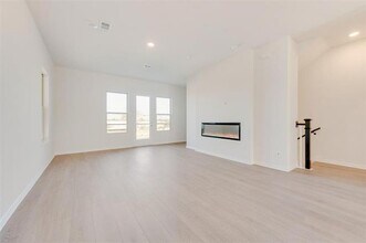 4827 Aldenbury St in Dallas, TX - Building Photo - Building Photo