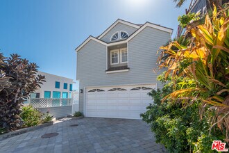31656 Sea Level Dr in Malibu, CA - Building Photo - Building Photo