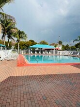 2637 SE 16th Ter, Unit 203 in Homestead, FL - Foto de edificio - Building Photo