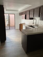 10417 Hayford St in Bellflower, CA - Building Photo - Building Photo