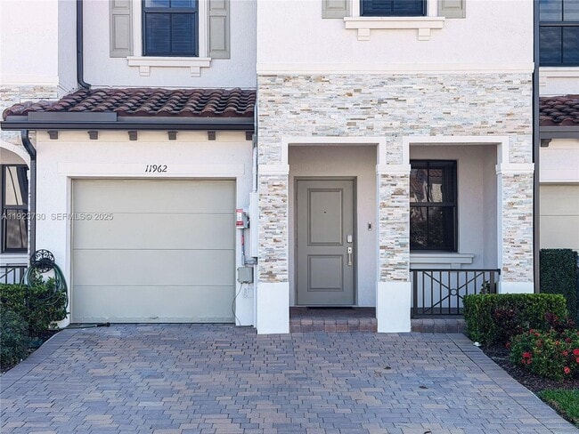 11962 SW 247th Ter in Homestead, FL - Building Photo - Building Photo