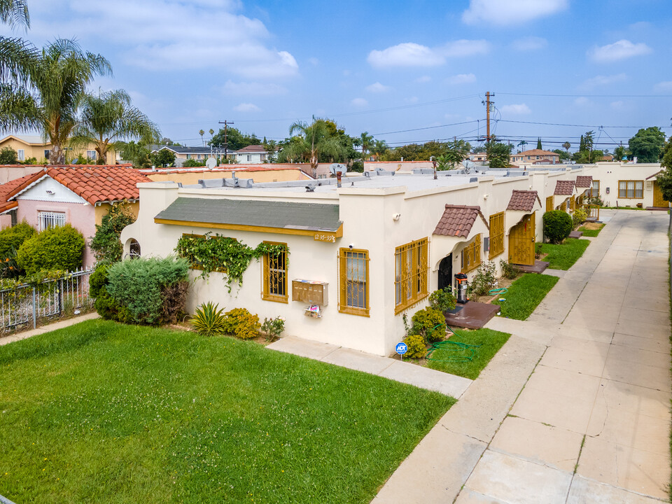 1237 W 93rd St in Los Angeles, CA - Building Photo