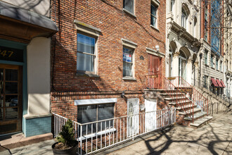 249 Washington St in Jersey City, NJ - Building Photo - Building Photo