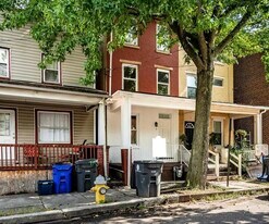 3 Walnut St in Pottstown, PA - Building Photo