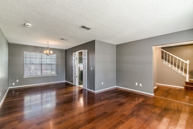 6015 Henniker Dr in Houston, TX - Building Photo - Building Photo