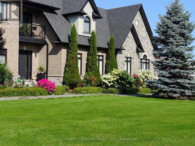 26 Diamondwood Dr