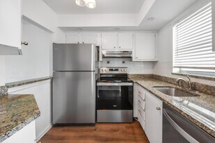 9851 Sandalfoot Blvd in Boca Raton, FL - Building Photo