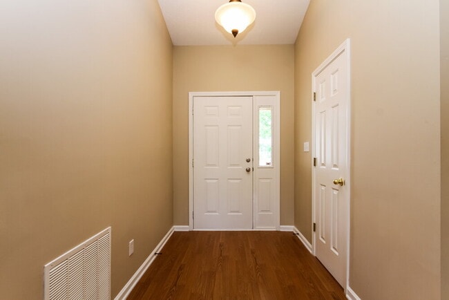 6303 Bryce Canyon Dr in Indianapolis, IN - Building Photo - Building Photo