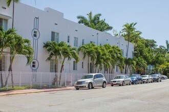 1000 Meridian Ave in Miami Beach, FL - Building Photo - Building Photo