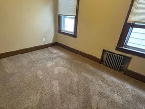 246 20th Ave in Paterson, NJ - Foto de edificio - Building Photo