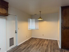 9717 Treetop Dr in Stockton, CA - Building Photo - Building Photo