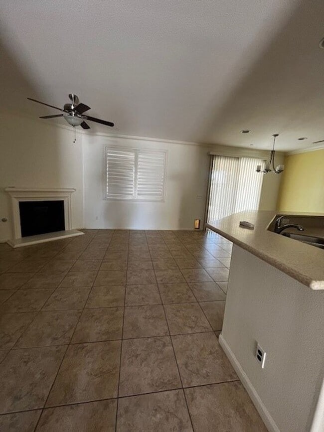 13304 Sterling Heights Dr in Bakersfield, CA - Building Photo - Building Photo