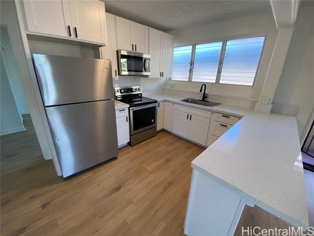 property at 904 Lunalilo St