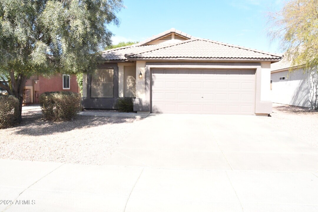 13044 W Avalon Dr in Avondale, AZ - Building Photo