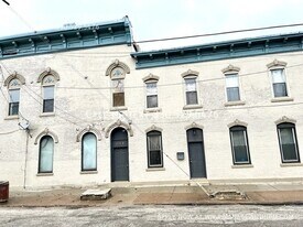 2179 W 11th St in Cleveland, OH - Building Photo