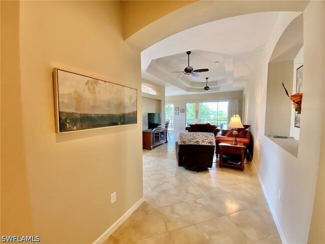 12908 New Market St, Unit 201 in Ft. Myers, FL - Foto de edificio - Building Photo