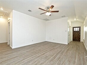 116 Nogalito Wy in Leander, TX - Building Photo - Building Photo