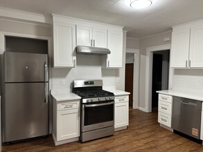 99 Wellsmere Rd, Unit First Floor in Boston, MA - Building Photo - Building Photo