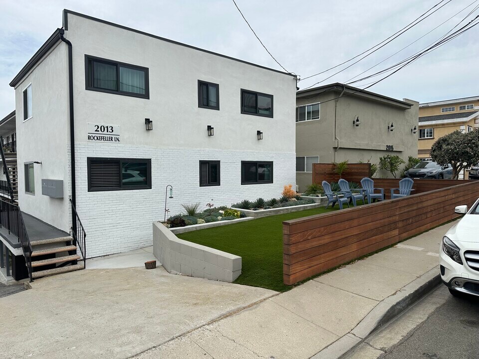 2013 Rockefeller Ln in Redondo Beach, CA - Building Photo
