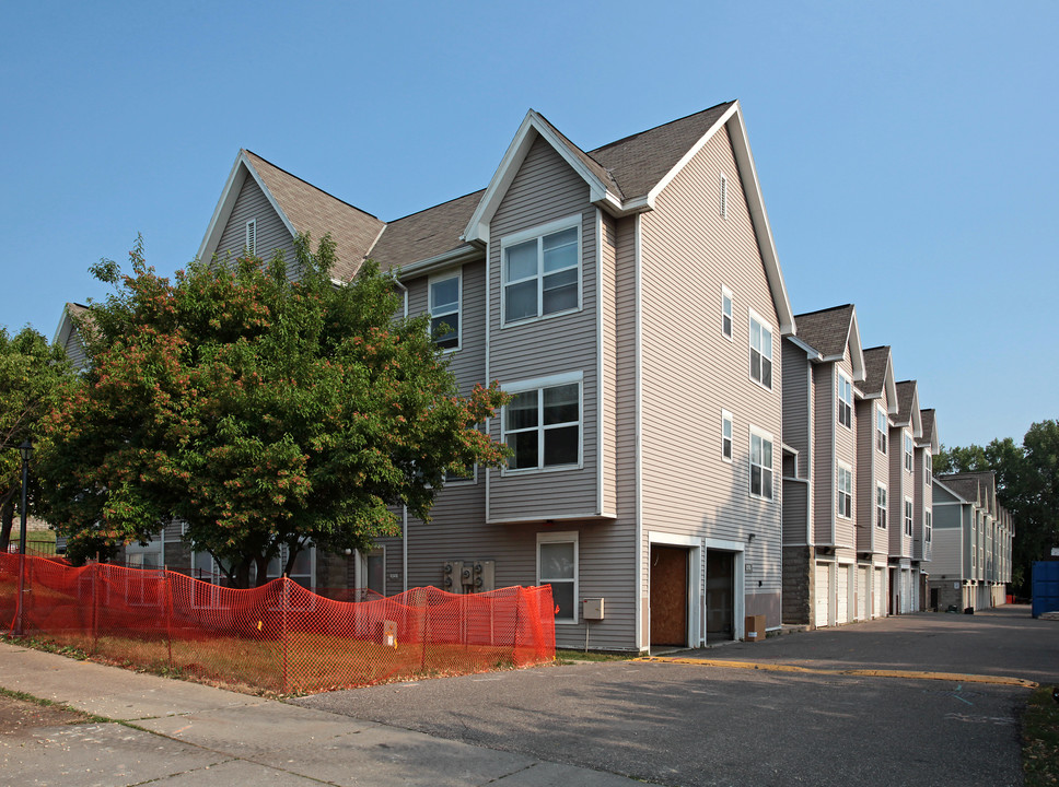 East Side Commons in St. Paul, MN - Building Photo