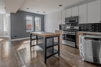 3732 W Eastwood Ave in Chicago, IL - Building Photo - Building Photo