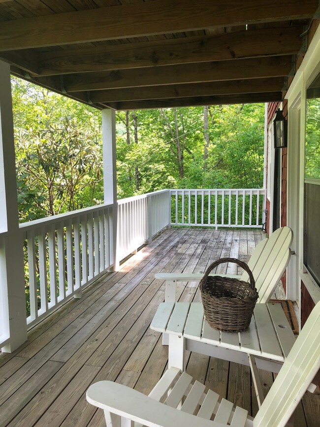 property at 307 Chapman Rd