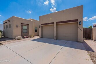 1545 E Kings Ct in Gilbert, AZ - Building Photo - Building Photo