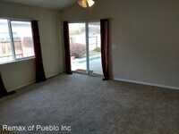 1014 Pinecrest Dr photo'