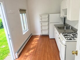 48 Rosemont Ave in Farmingville, NY - Building Photo