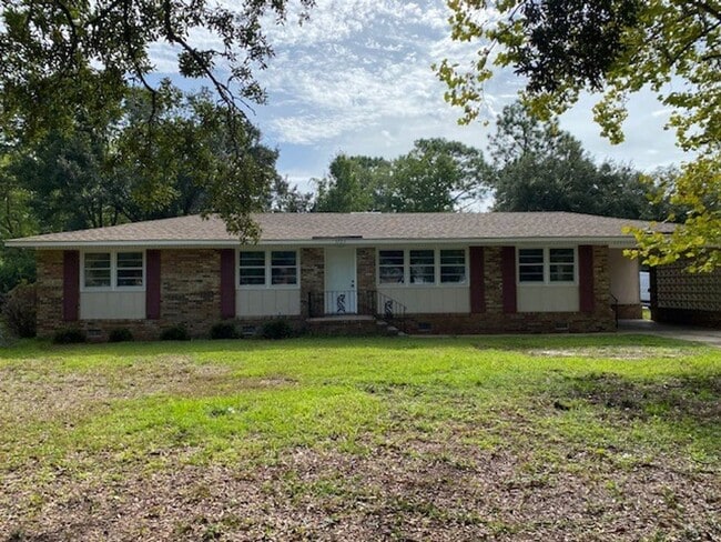 3223 Chalmers Dr in Wilmington, NC - Building Photo - Building Photo