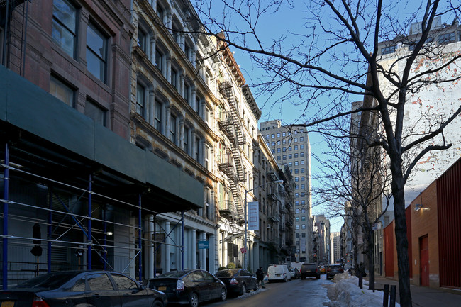 114 Franklin St in New York, NY - Foto de edificio - Building Photo