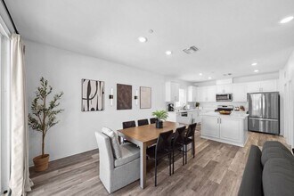 7906 Montecito Ln in Riverside, CA - Building Photo - Building Photo