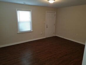 804 Stanley Rd in Portsmouth, VA - Building Photo - Building Photo