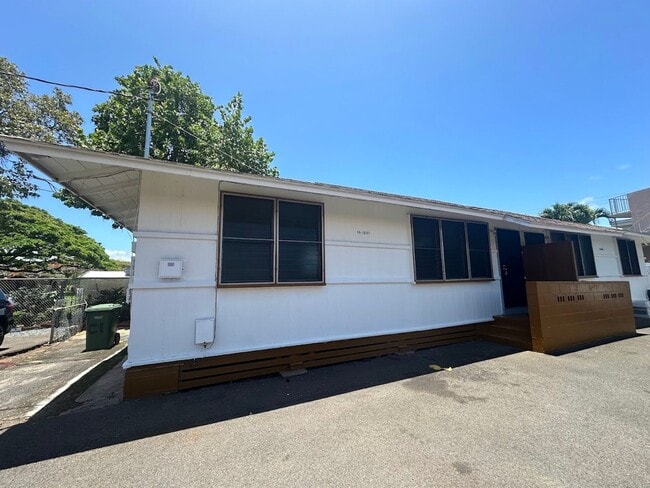 property at 98-163 Kaluamoi Pl