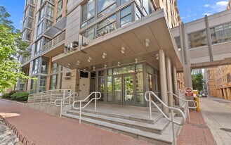 440 L St NW, Unit 302 in Washington, DC - Building Photo