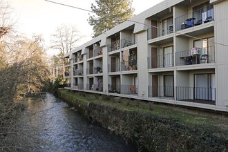 Millbridge Terrace in Salem, OR - Foto de edificio - Building Photo