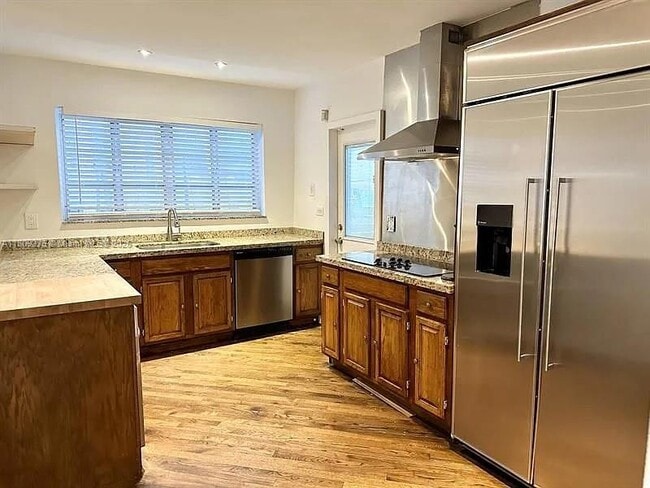 property at 400 NE 86th St