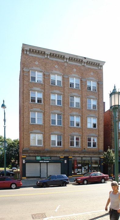 853-855 Park St in Hartford, CT - Building Photo